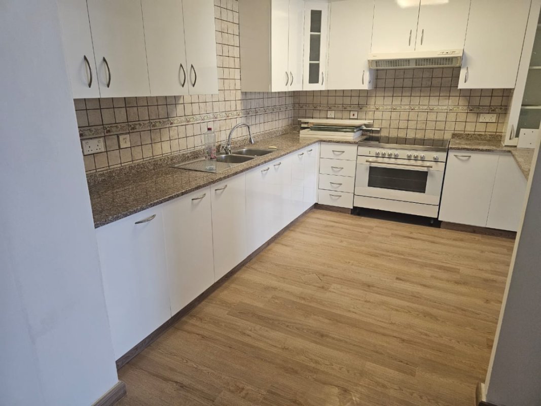 2-Bedroom Apartment for Rent | Motor City